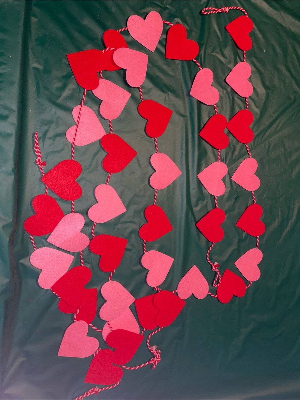 Valentine Heart Garland Decoration - Red & Pink